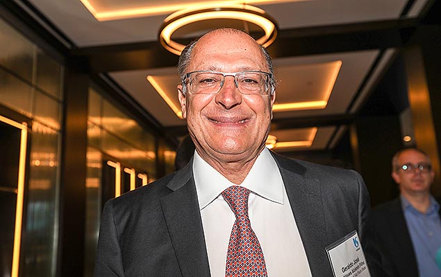 NEW YORK, EUA, 15.05.2017 - ALCKMIN-NEW YORK - O governador de São Paulo Geraldo Alckmin durante evento de celebração dos 15 anos da Sabesp na Bolsa de Nova York (NYSE) na sede da New York Stock Exchange nos Estados Unidos nesta segunda-feira, 15. (Foto: Vanessa Carvalho/Brazil Photo Press/Folhapress)