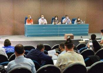 Fotos: Divulgação/FVS-AM e Michel Mello/Secom