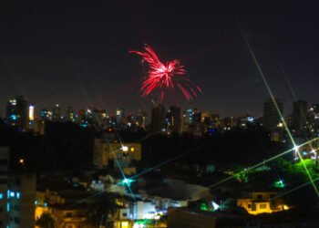 São Paulo 01/01/2017 Queima de fogos no Bairro da Aclimação. Foto Paulo Pinto/Fotos Publicas