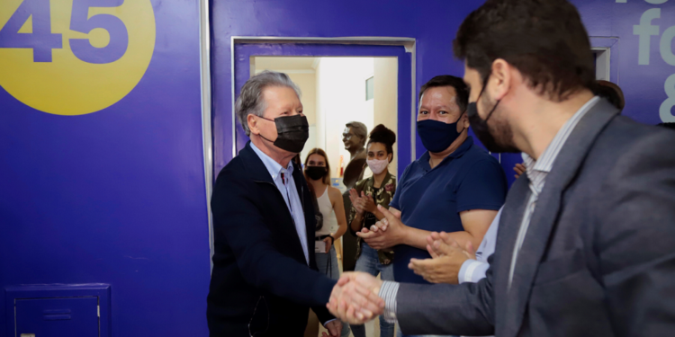 Arthur Virgílio Neto foi a São Paulo a convite do presidente do diretório municipal, Fernando Alfredo. Foto: Karla Vieira/Assessoria AVN - Divulgação