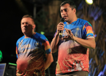 O anúncio foi na noite deste sábado (06), na abertura da Festa da Luzes. Foto: Diego Peres/Secom