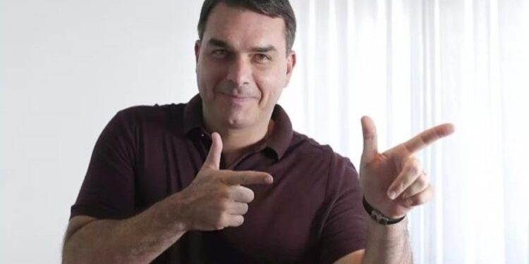 Acusação é do tempo que Flávio Bolsonaro era deputado estadual no Rio de Janeiro. Foto: Reprodução