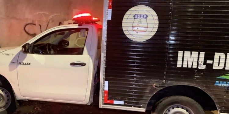 Os corpos foram removidos pelo Instituto Médico Legal (IML). Foto: Divulgação