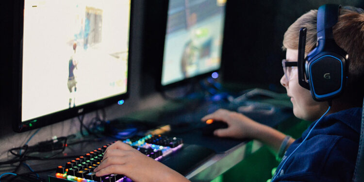 “Fábrica de Jogos” é voltada ao público adolescente da capital. Foto: Reprodução/Internet