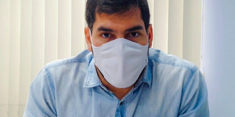 Delegado Fernando Bezerra, titular da Delegacia Especializada em Capturas e Polinter (DECP), disse que operação envolveu 30 delegacias.