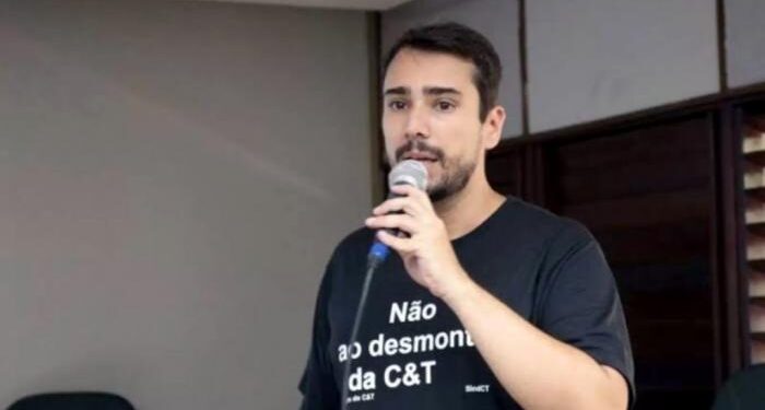 Lucas desenvolveu câncer de tireóide raríssimo que pode ter relação com substâncias tóxicas da água de casa. Foto: Divulgação