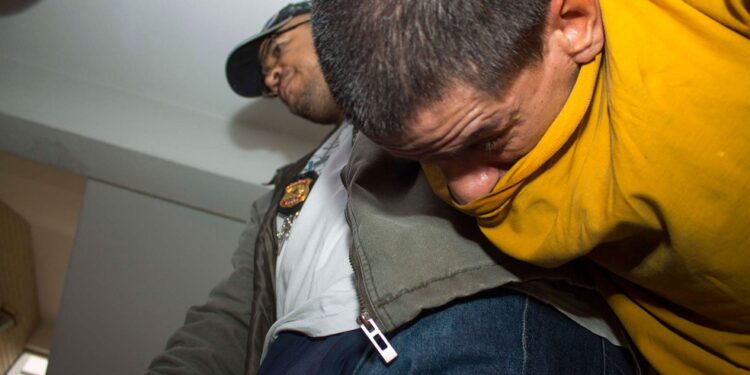 Pintor Jorge Luiz Morais de Oliveira — Foto: Marcelo Gonçalves/SigmaPress/Estadão Conteúdo - Reprodução