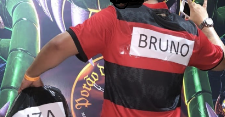 O homem, não identificado, usou uma camisa do Flamengo com o nome do ex-goleiro. Foto: Reprodução/Instagram