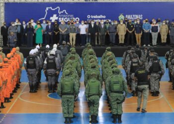 Juntos, os três órgãos estão abrindo 1.953 vagas para cargos de nível médio e superior. Foto: Diego Peres/Secom - Divulgação