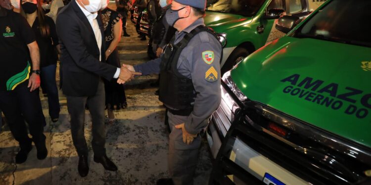 Entregas fazem parte do programa Amazonas Mais Seguro, que prevê investimentos de R$ 280 milhões. Foto: Arthur Castro e Diego Peres/Secom