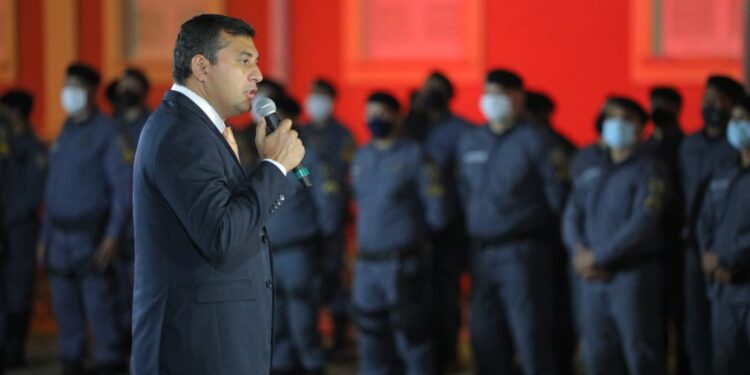 A partir de janeiro, o salário dos militares será reajustado em 3,3%. Tácio Melo/Secom