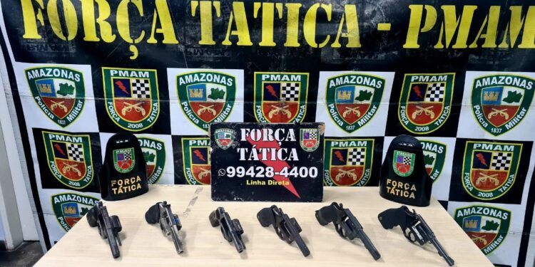 Na ação, seis revólveres foram apreendidos

 Na ação, seis revólveres foram apreendidos

 Na ação, seis revólveres foram apreendidos. Foto: Divulgação/PMAM