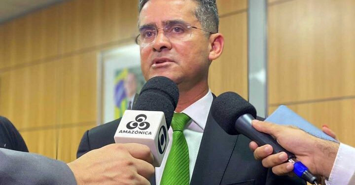 Prefeito informou que casos de covid e síndromes gripais acenderam o alerta. Foto: Carolina Antunes / In.Pacto - Divulgação