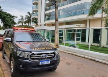 Pf esteve no apartamento do governador do Acre na manhã desta quinta-feira (16). Foto: Polícia Federal - Divulgação