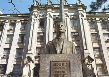 A amostra foi analisada no Adolf Lutz, em São Paulo, na terça-feira (30). Foto: Agência Brasil - Divulgação
