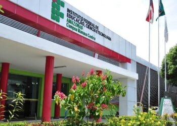 Homem não identificado reagiu ao ser abordado pelos seguranças. Foto: Reprodução