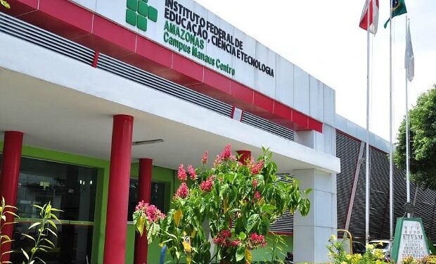 Homem não identificado reagiu ao ser abordado pelos seguranças. Foto: Reprodução