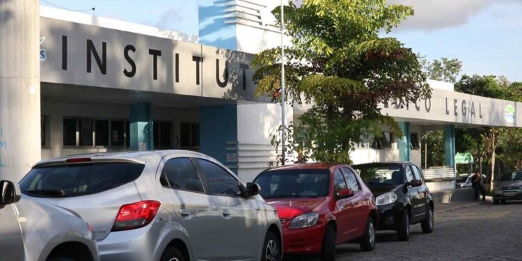 Os corpos foram removidos para o Instituto Médico Legal (IML), no bairro Cidade Nova, Zona Norte. Foto: Divulgação/SPP-AM