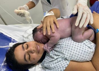 O parto não foi cesáreo e mulher achava que o filho nasceria com aproximdamente 3 kg. Foto: Reprodução/G1