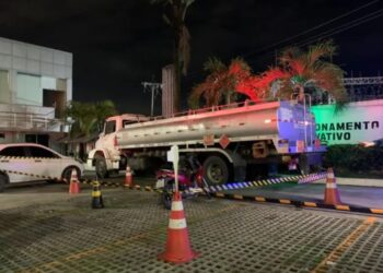 O crime aconteceu na noite desta segunda-feira (6), em posto de gasolina do bairro Coroado, Zona Leste. Foto: Divulgação