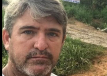 Emerson chegou a ser socorrido por clientes de um bar ao lado da residência dele, foi levado ao hospital, mas morreu lá. Foto: Divulgação