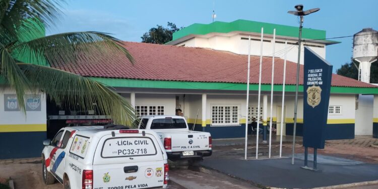 Homem foi levado para a delegacia do município. Foto: Divulgação/PC-AM