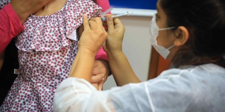 A vacinação é importante para as crianças, principalmente no retorno escolar. Foto: Arthur Castro/Secom