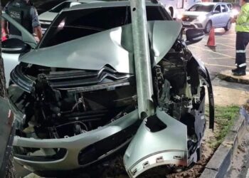 Imagina o prejuízo. Acidente aconteceu na noite de terça-feira (11). Foto: Divulgação