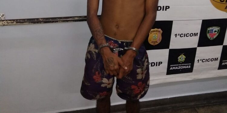 Homem foi levado para a delegacia após o crime. Foto: Divulgação