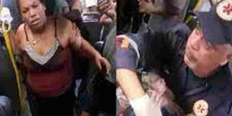 Mulher deu à luz e saiu andando tranquilamente do ônibus. Foto: Reprodução