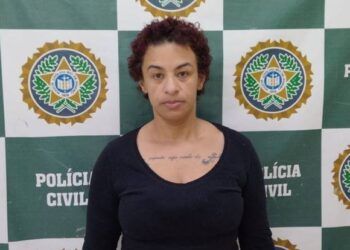 Mulher já tinha mandado de prisão em aberto no seu nome. Foto: Reprodução