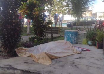 O homem estava passando pelo local, segundo populares. Foto: Divulgação