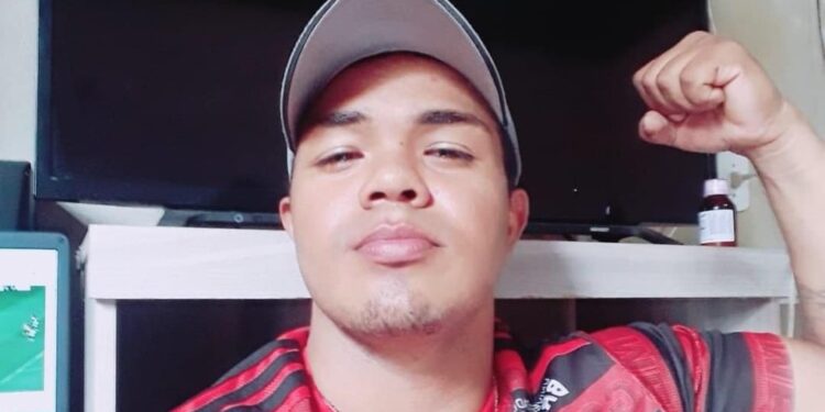 Serginaldo morreu na frente do motel. Foto: Reprodução/Facebook