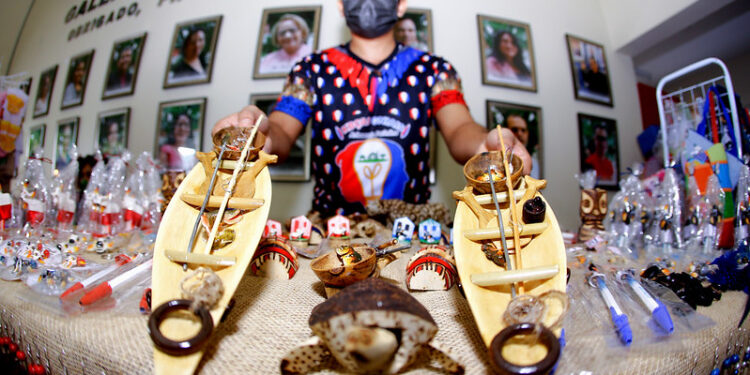 Um total de 36 artesãos serão beneficiados com a participação no evento. Foto: Fabiane Monteiro / Semtepi