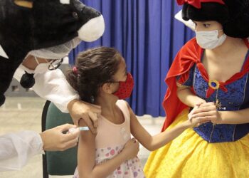 A meta da campanha é alcançar 90%, o equivalente a 234 mil crianças. Foto: Altemar Alcântara/Semcom