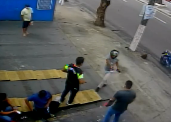 Toda a ação foi filmada por câmera de segurança da clínica. Foto: Reprodução