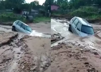 O carro foi quase todo engolido pelo buraco. Foto: Reprodução