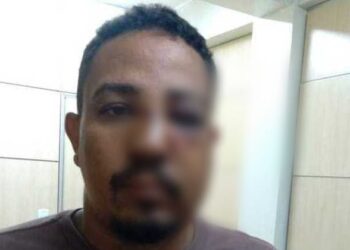 O homem foi agredido e teve que ser levado ao hospital. Foto: Reprodução