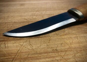 A mulher foi presa pelo crime de lesão corporal grave. Foto: Reprodução/Internet