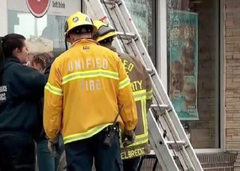 Polícia conseguiu ver a tempo que o homem estava com uma criança. Foto: Divulgação