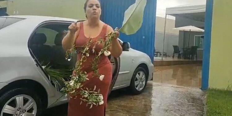 Mulher alegou que a rua era pública e que era advogada. Foto: Reprodução