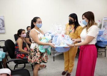 Mais de 50 kits foram entregues. Foto: Mário Oliveira / Fundo Manaus Solidária