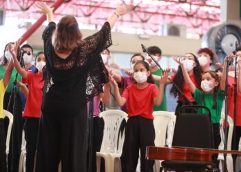 São várias modalidades, como aulas de canto. Foto: Bruno Zanardo/Secom