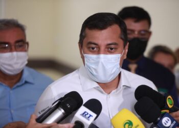 O governador Wilson Lima lançou, nesta segunda-feira (07/03), a campanha “Show da Vacinação”. Foto: Bruno Zanardo/Secom