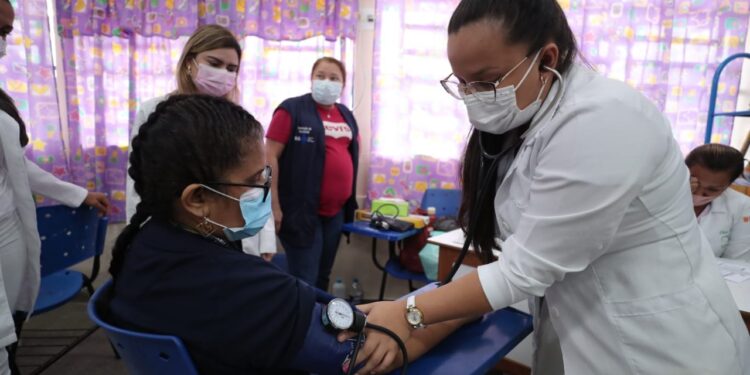 O objetivo do Governo Presente é levar serviços públicos estaduais para mais perto da população. Foto: Tácio Melo/Secom