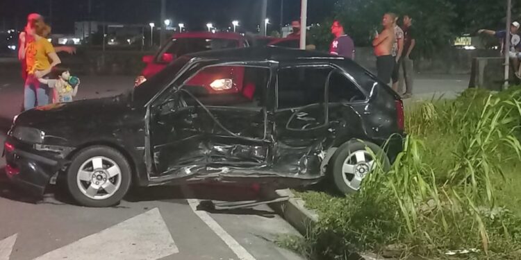 O acidente aconteceu na noite desta quarta-feira (23). Foto: Divulgação