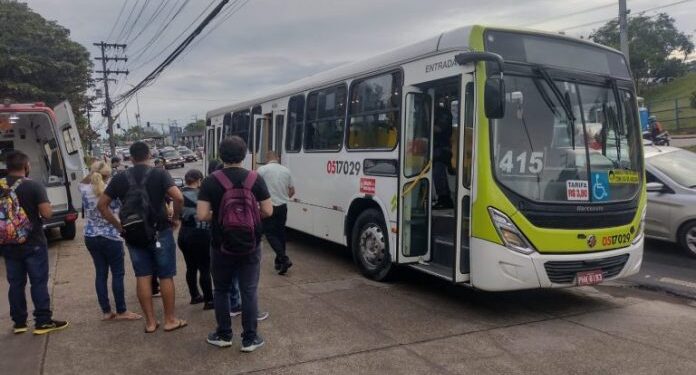 O crime aconteceu na avenida Torquato Tapajós, na manhã desta terça-feira (15). Foto: Divulgação
