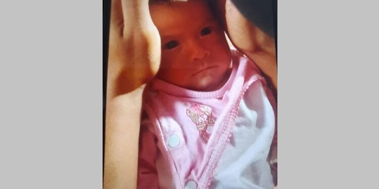 Bebê tinha apenas um mês de vida e caiu no sono. Foto: Reprodução