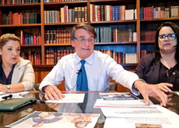 O presidente fez live nesta quinta-feira (10) e deu a declaração. Foto: Reprodução/YouTube