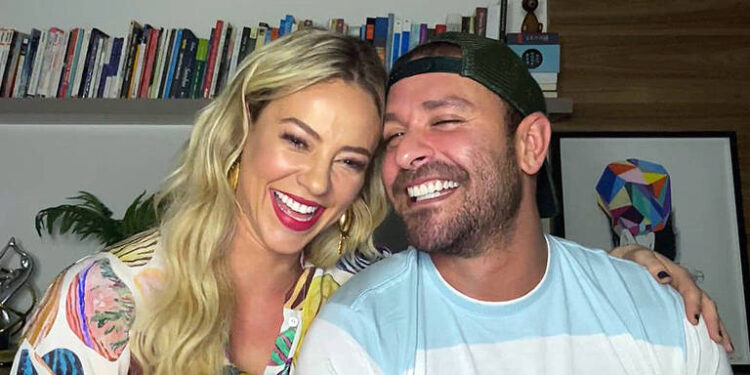 Paolla estava na casa do sambista quando fã invadiu o condomínio. Foto: Reprodução/Internet